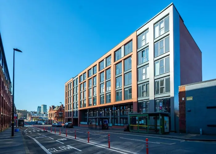 Central Birmingham 1 Bedroom Apartment