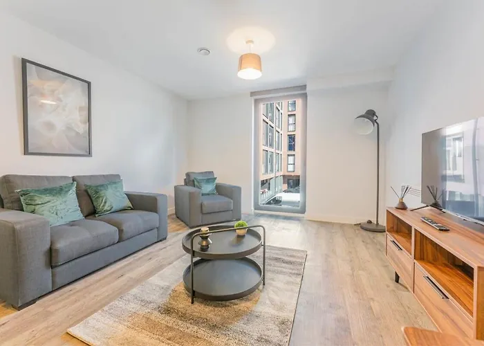 Central Birmingham 1 Bedroom Apartment